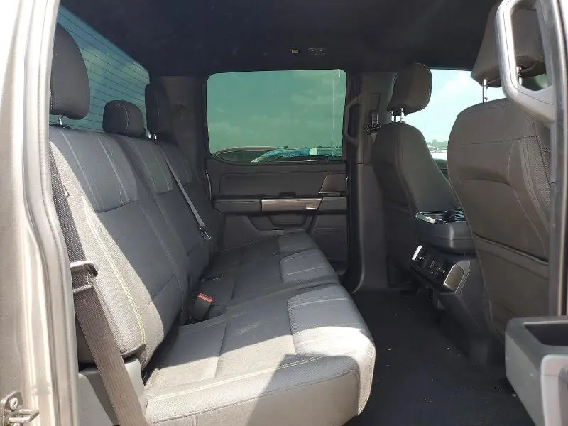 2024 FORD F150 STX  