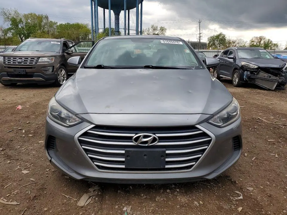 2018 HYUNDAI ELANTRA SE  