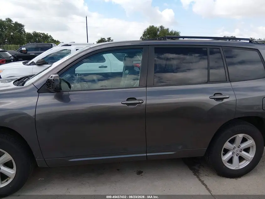 2010 TOYOTA HIGHLANDER SE V6