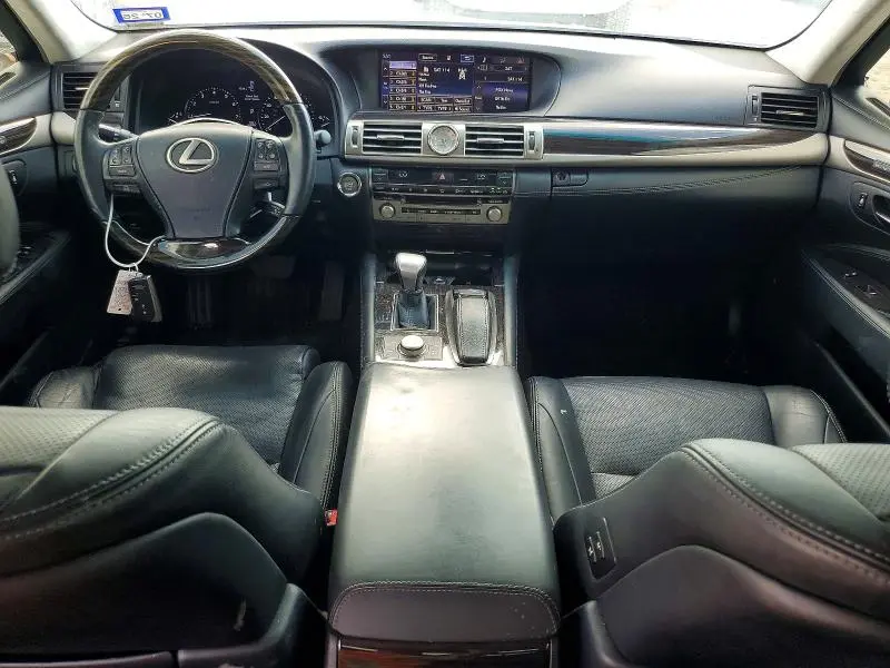 2015 LEXUS LS 460  