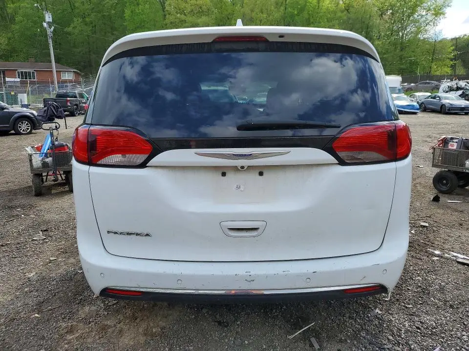 2019 CHRYSLER PACIFICA TOURING L  