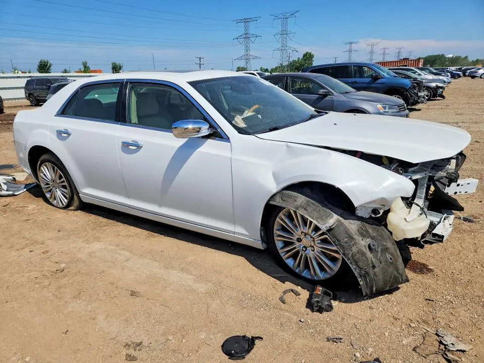 2013 CHRYSLER 300C   