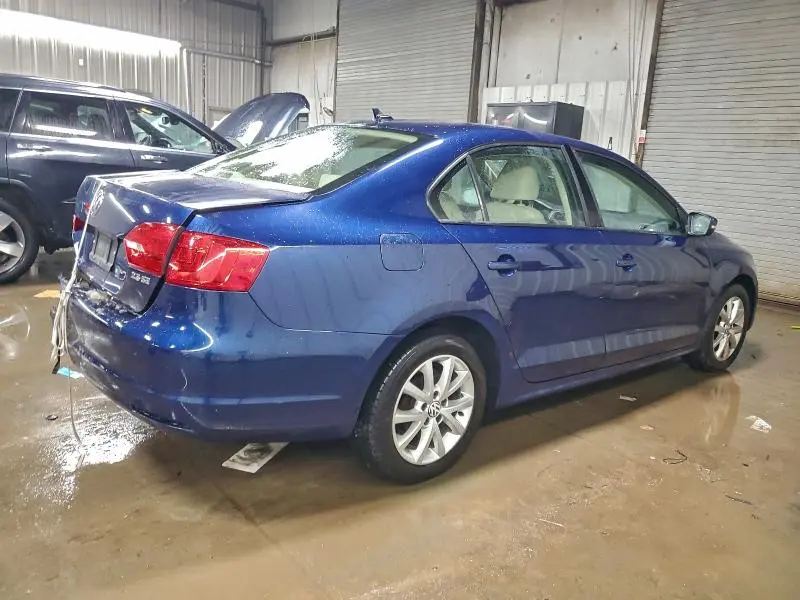 2011 VOLKSWAGEN JETTA SE  