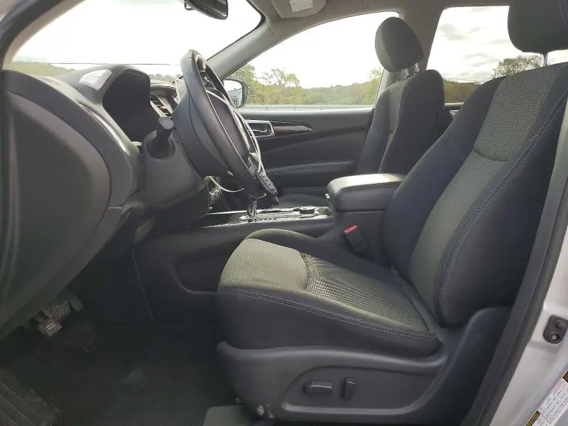 2019 NISSAN PATHFINDER SV  