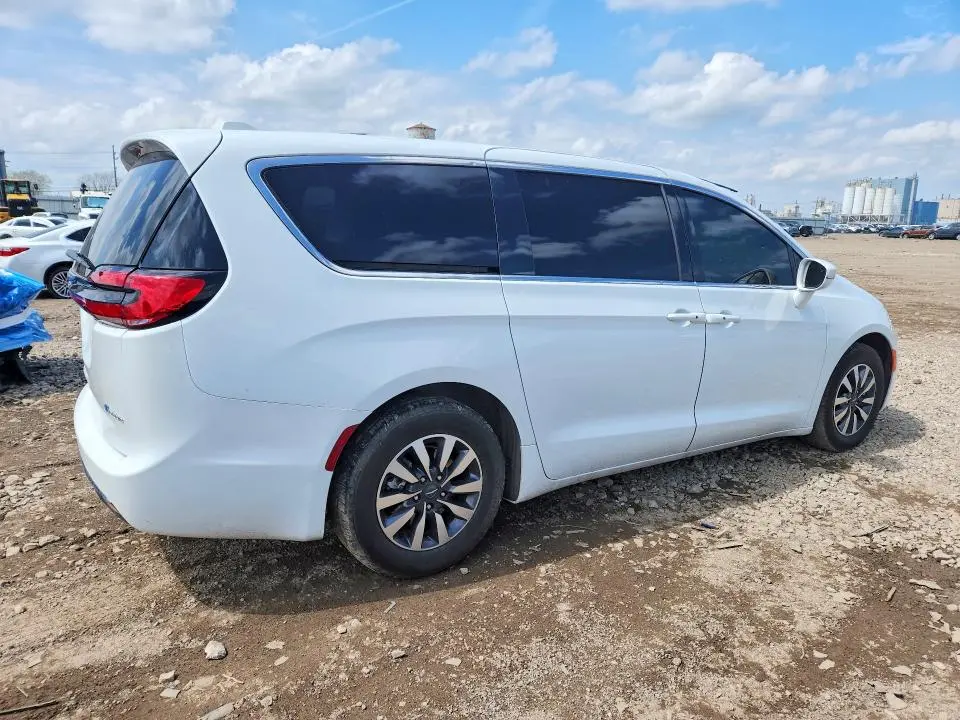 2022 CHRYSLER PACIFICA HYBRID TOURING L  