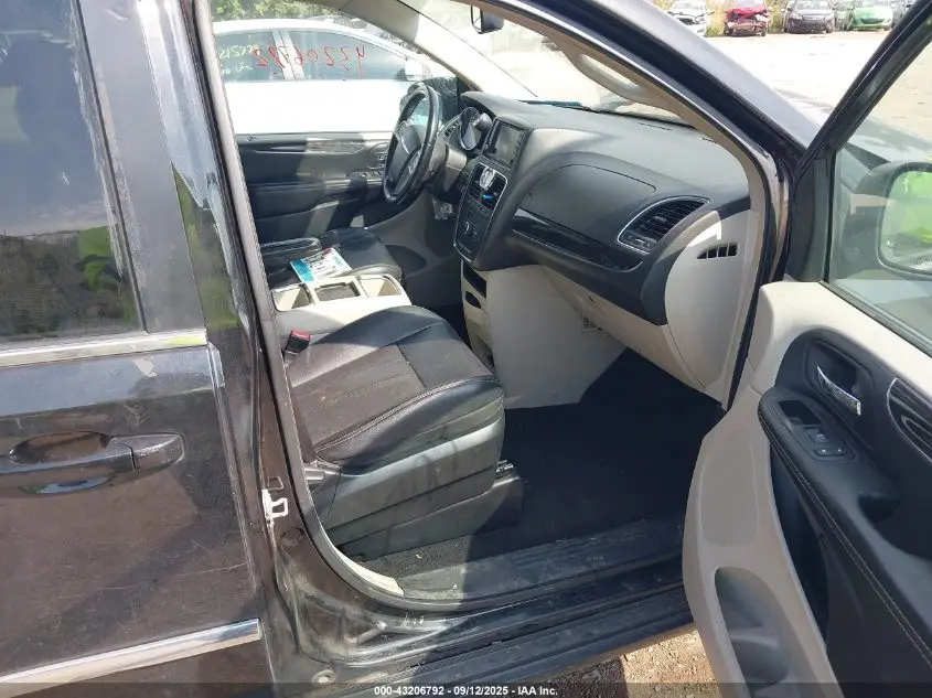 2014 CHRYSLER TOWN & COUNTRY TOURING