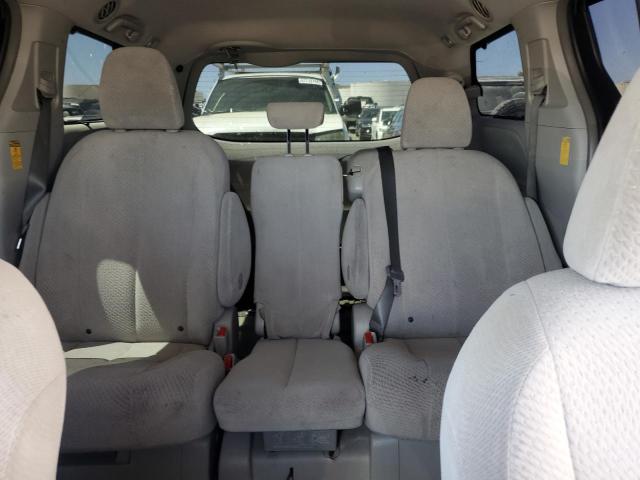 2012 TOYOTA SIENNA LE