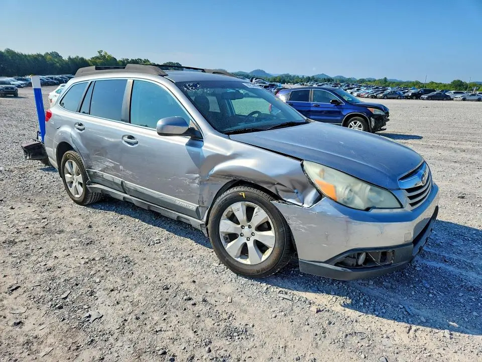 2010 SUBARU OUTBACK 2.5I PREMIUM  