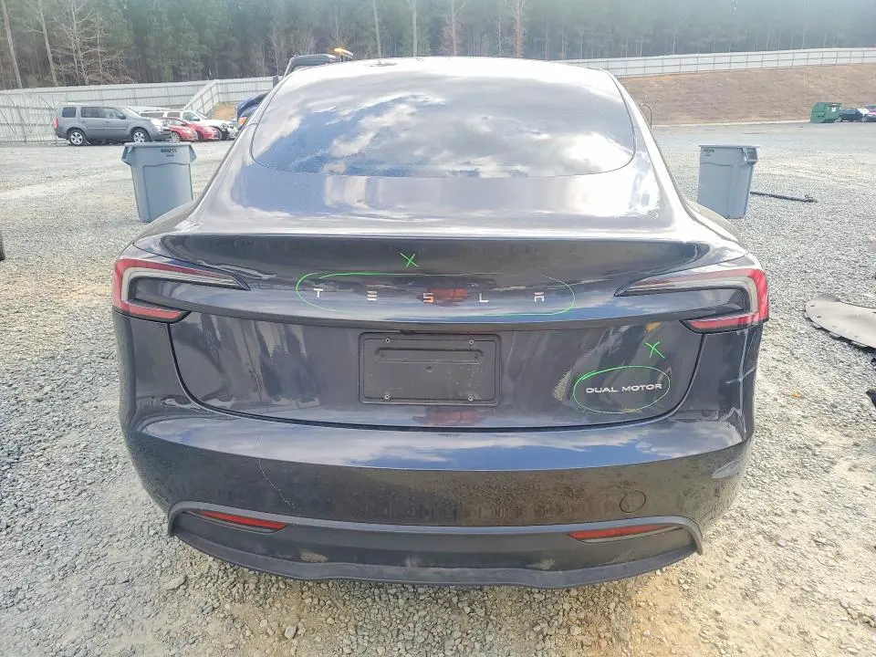 2024 TESLA MODEL 3   