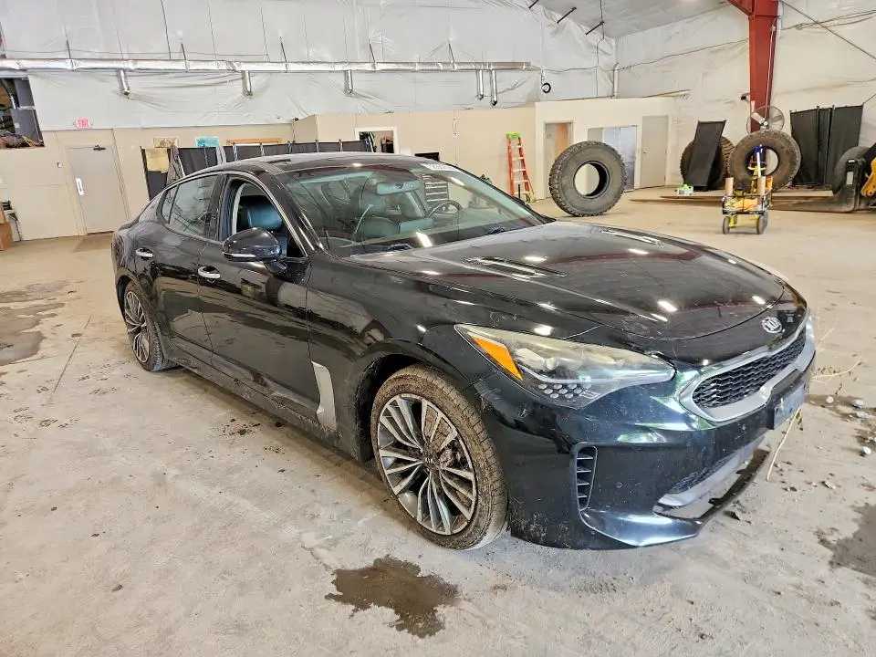 2018 KIA STINGER PREMIUM  