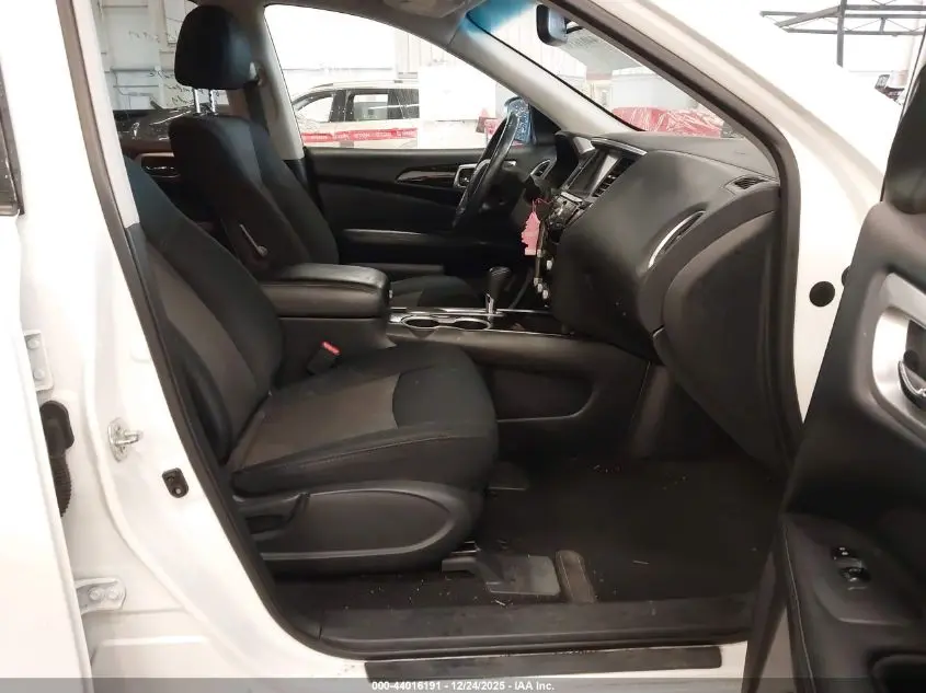 2018 NISSAN PATHFINDER SV