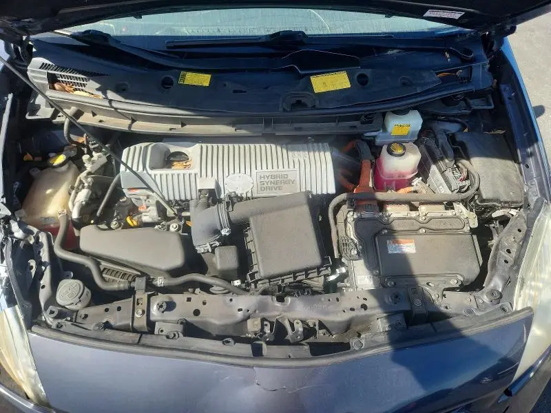 2013 TOYOTA PRIUS TWO  