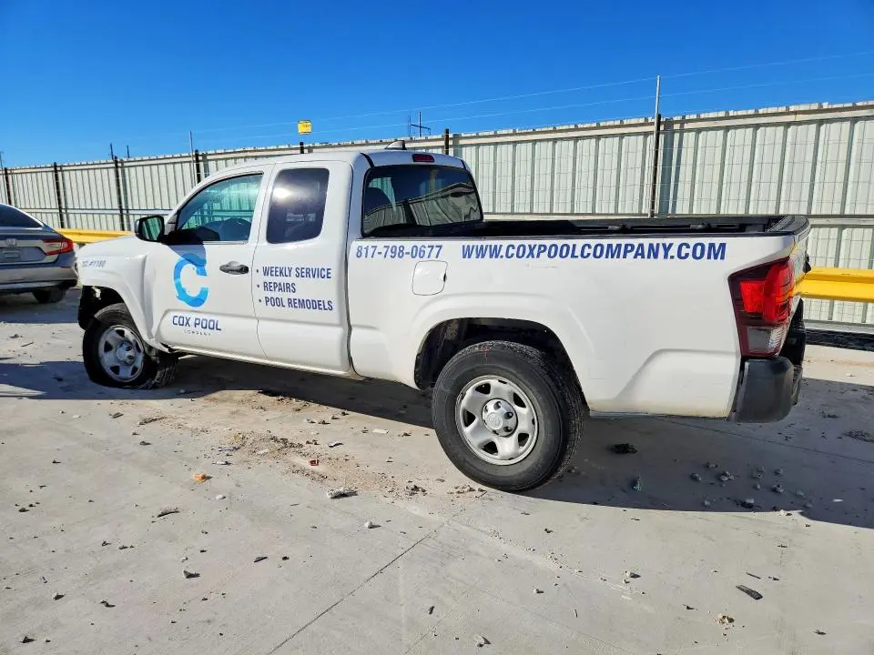 2022 TOYOTA TACOMA SR  