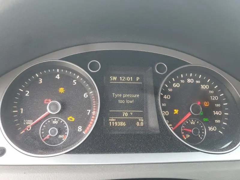 2010 VOLKSWAGEN PASSAT KOMFORT  