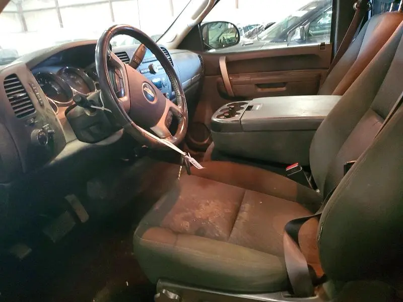 2011 CHEVROLET SILVERADO K1500 LT  