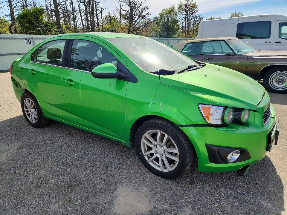 2015 CHEVROLET SONIC LT  