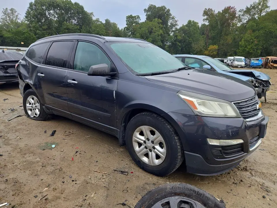 2014 CHEVROLET TRAVERSE LS  