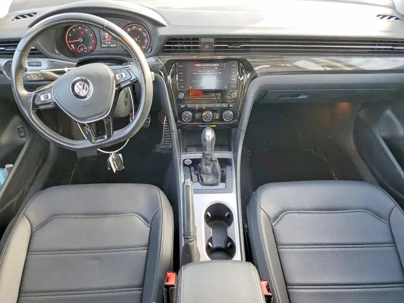 2020 VOLKSWAGEN PASSAT R-LINE  