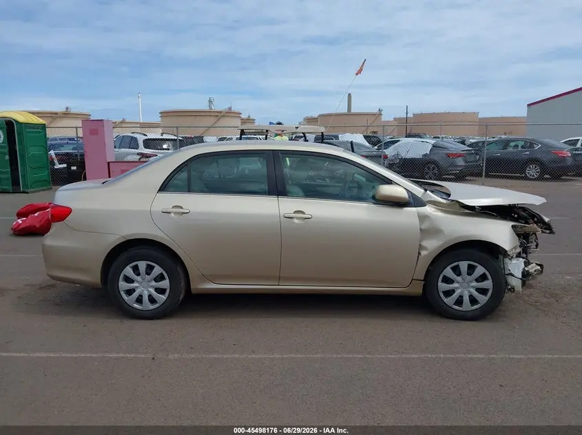 2013 TOYOTA COROLLA  
