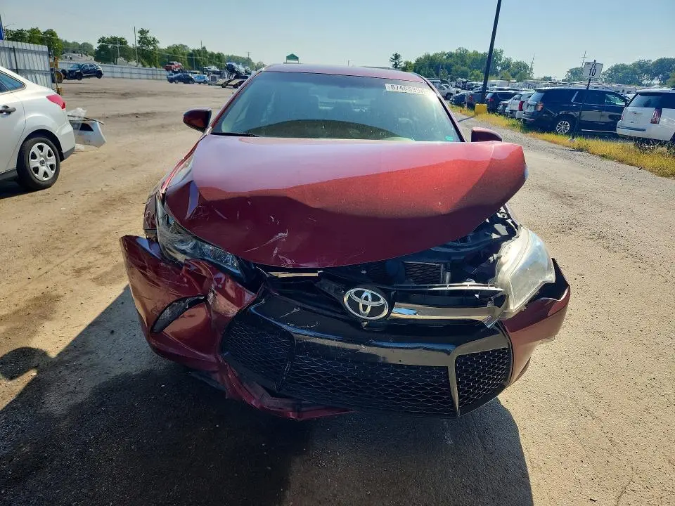 2017 TOYOTA CAMRY SE  