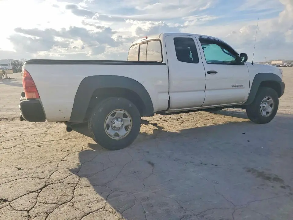 2014 TOYOTA TACOMA BASE  