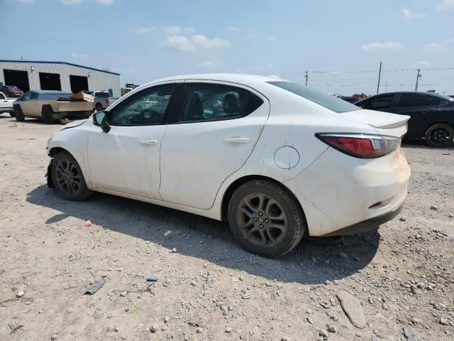 2019 TOYOTA YARIS L  
