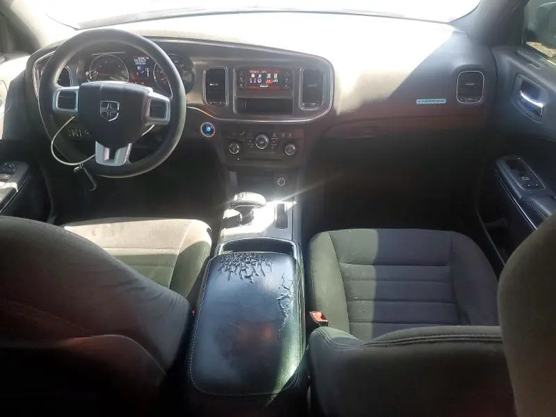 2012 DODGE CHARGER SE  