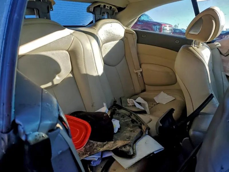 2011 INFINITI G37 BASE  