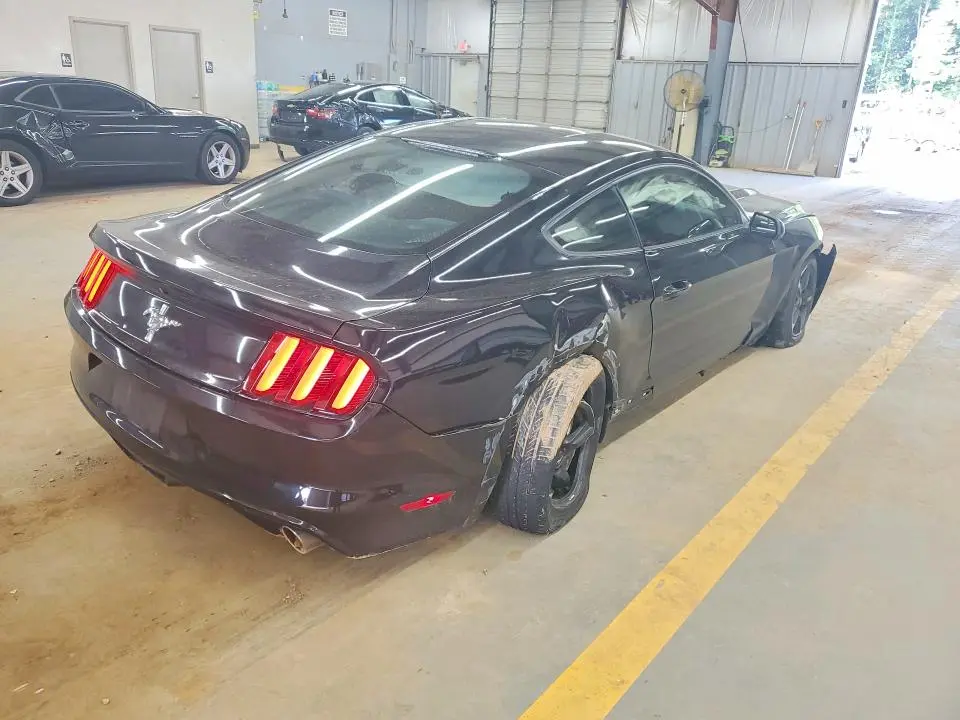 2017 FORD MUSTANG BASE  