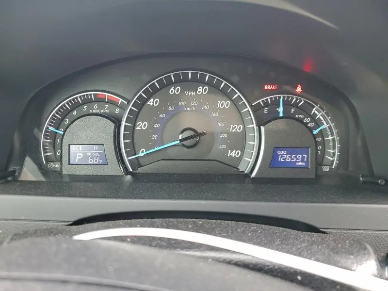 2012 TOYOTA CAMRY XLE  