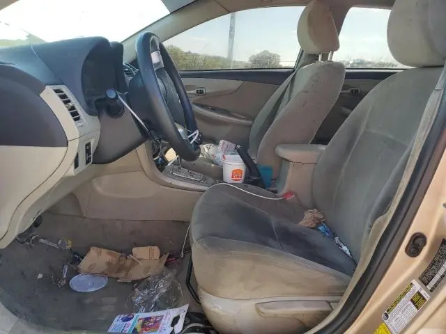 2013 TOYOTA COROLLA BASE  