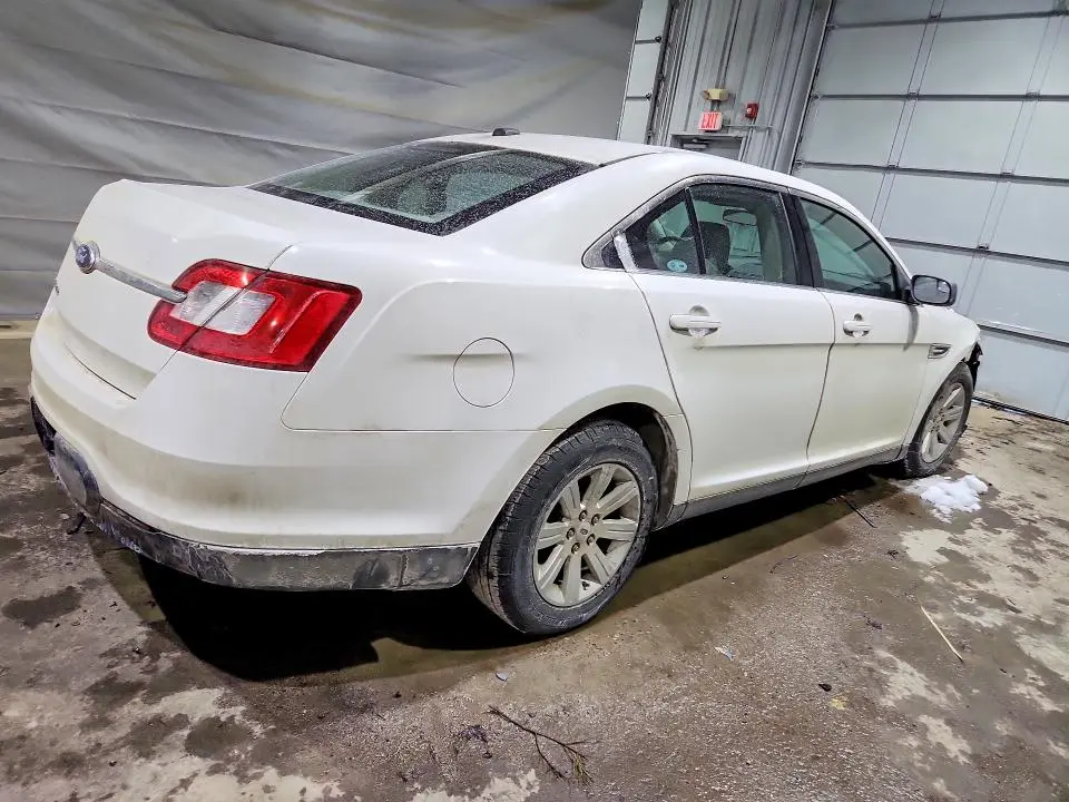 2012 FORD TAURUS SE  