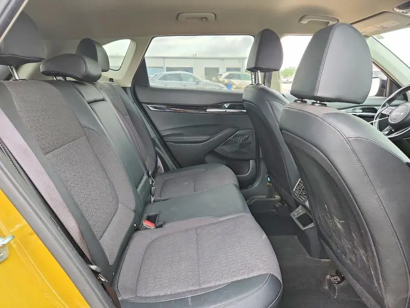 2024 KIA SELTOS X LINE  