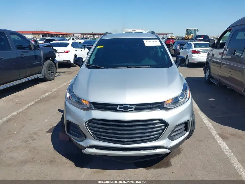 2022 CHEVROLET TRAX AWD LT