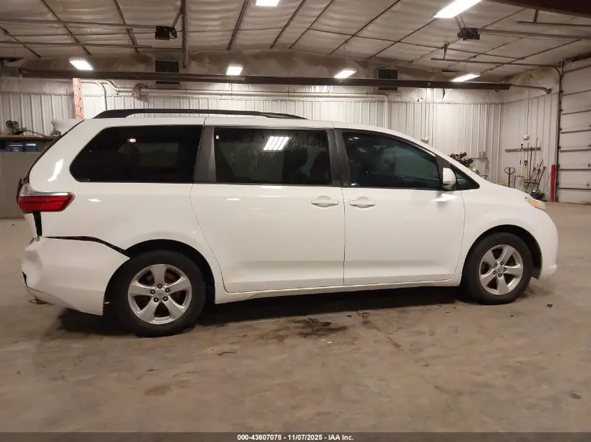 2015 TOYOTA SIENNA LE 8 PASSENGER