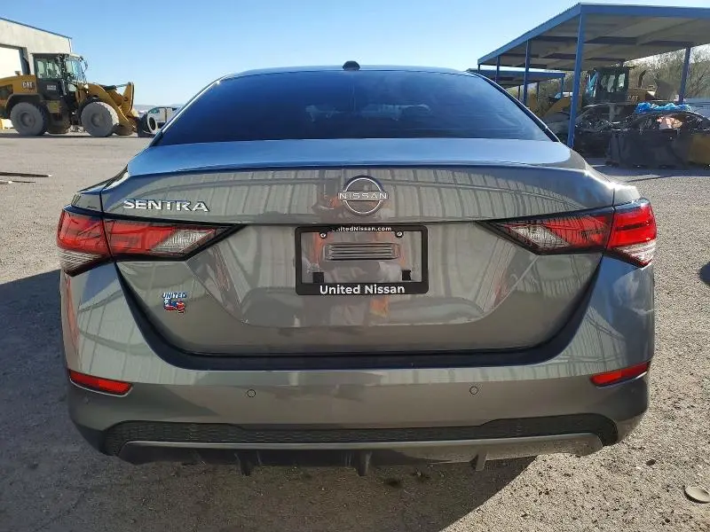 2025 NISSAN SENTRA SV  