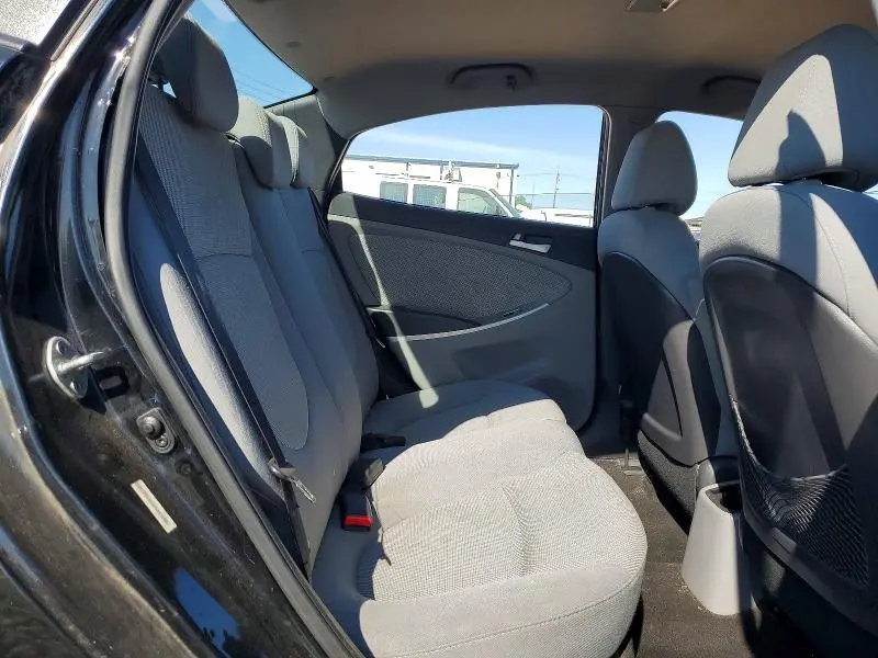 2013 HYUNDAI ACCENT GLS  