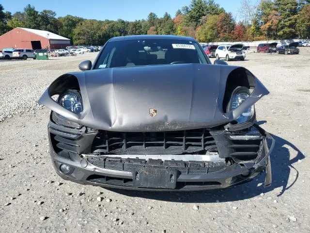 2018 PORSCHE MACAN