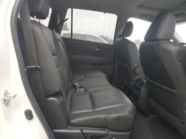 2022 HONDA PILOT SE  