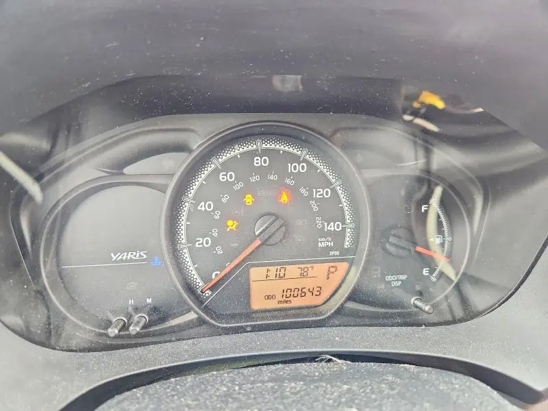 2016 TOYOTA YARIS 5-DOOR L  