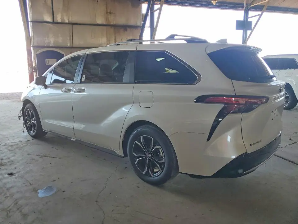 2026 TOYOTA SIENNA PLATINUM 7-PASSENGER  
