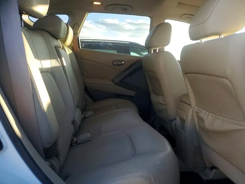 2010 NISSAN MURANO S  