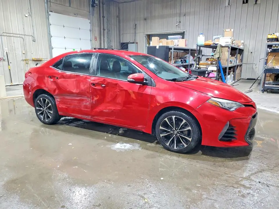 2017 TOYOTA COROLLA SE  