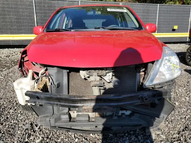 2011 NISSAN VERSA S  