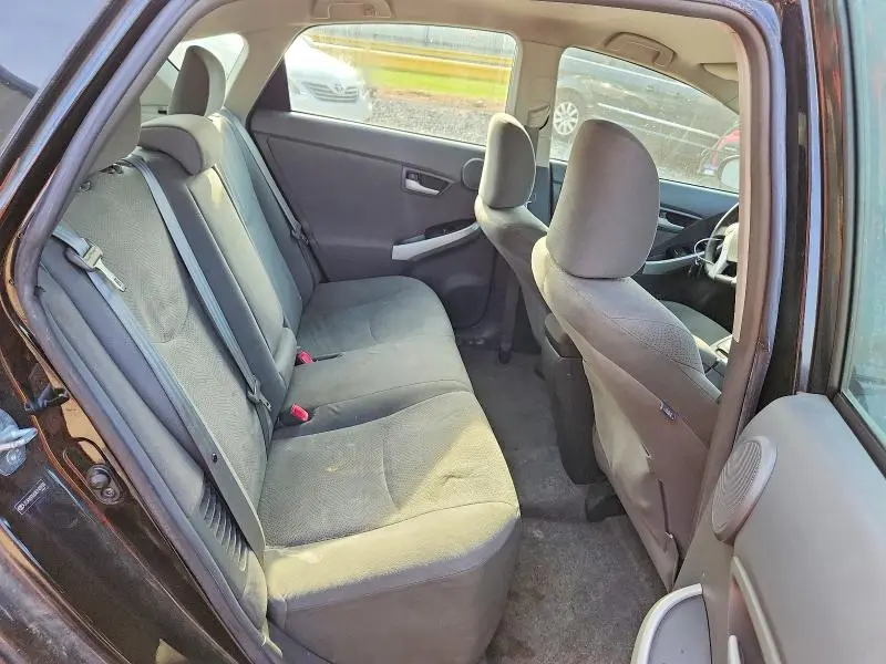 2010 TOYOTA PRIUS III  