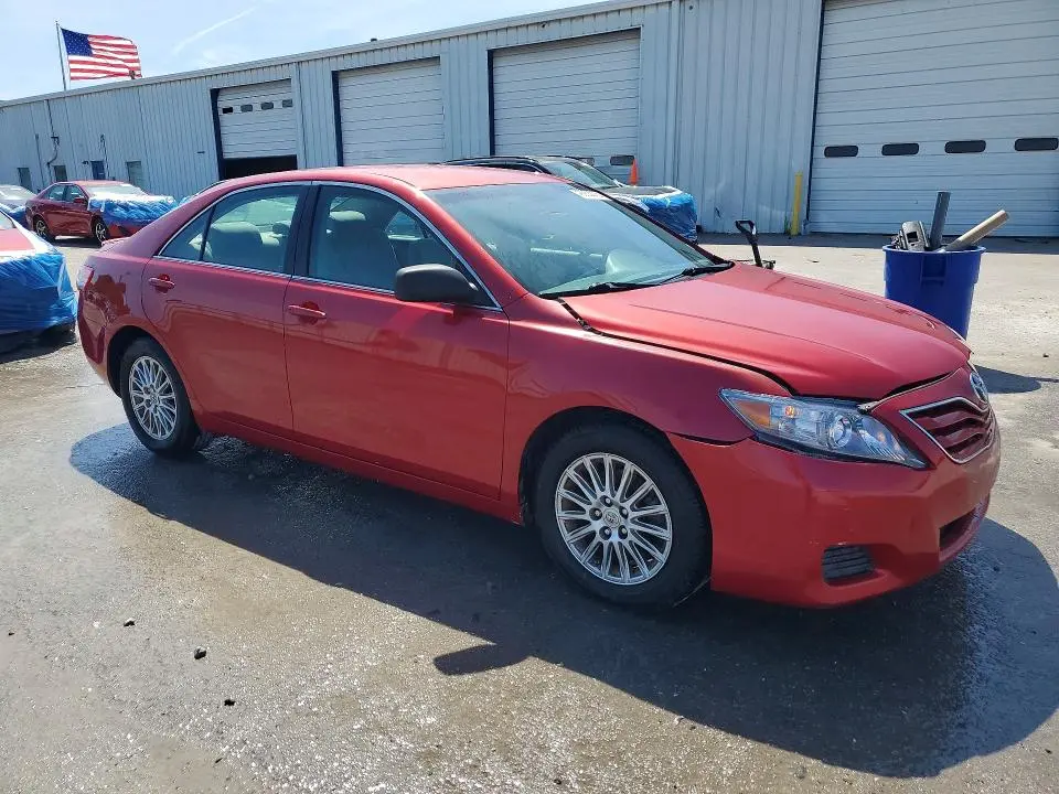 2010 TOYOTA CAMRY LE  