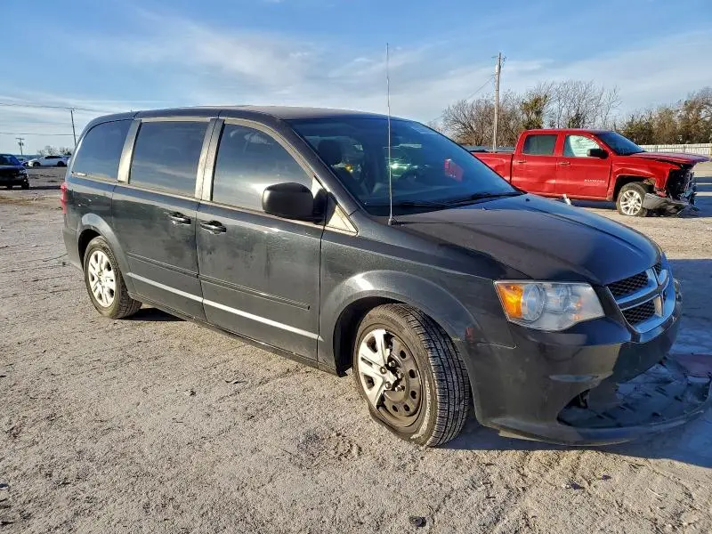 2017 DODGE GRAND CARAVAN SE  