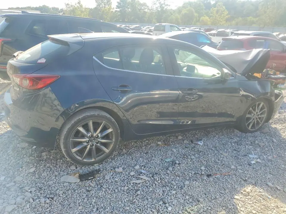 2018 MAZDA 3 GRAND TOURING  