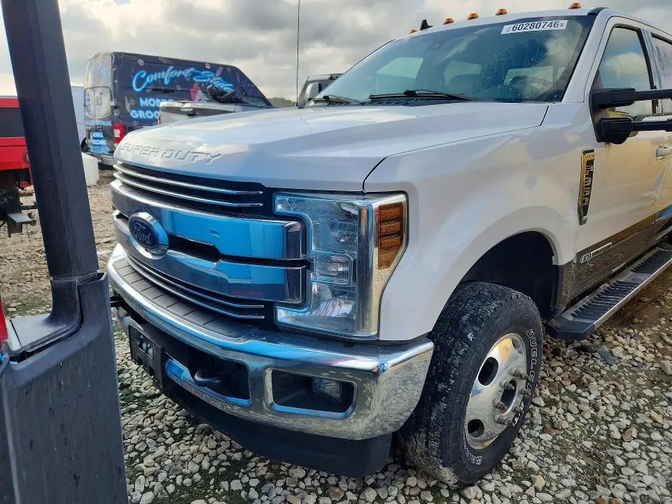 2019 FORD F350 LARIAT