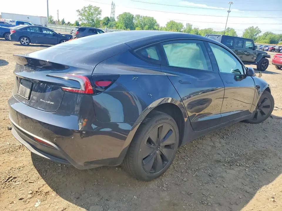 2025 TESLA MODEL 3   